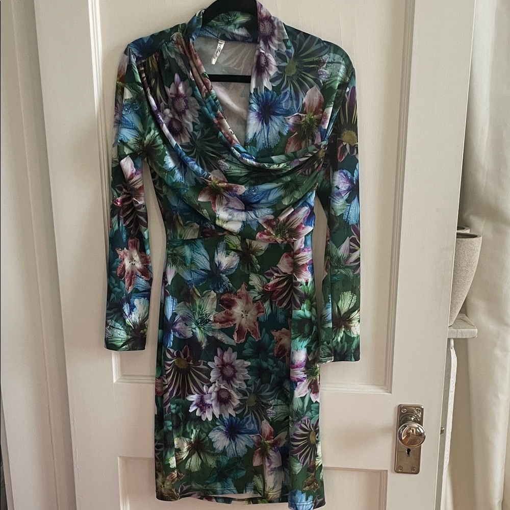 Floral Cowl Neck Long Sleeve Dress in Green
